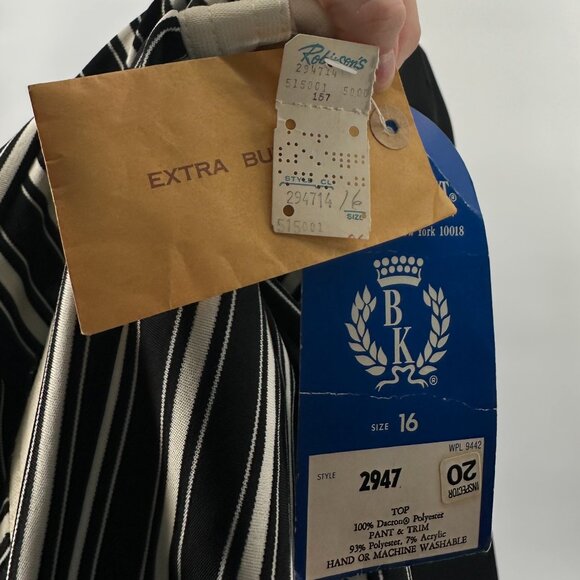 Vintage 1960s Black and White Striped Polyester Mod Shirt and Pants Ensemble - Picture 5 of 6